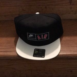 Nike Snap Back hat